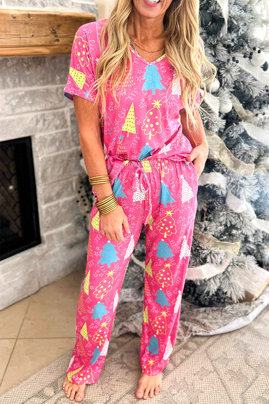 Rose Christmas Tree Print V Neck Tee and Pants Lounge Set