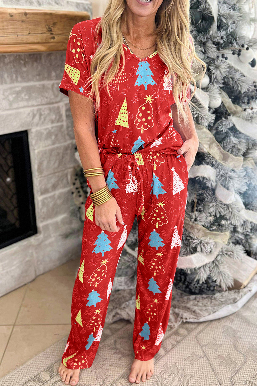 Bella Love Boutique California LLC Loungewear & Sleepwear/Loungewear Rose Christmas Tree Print V Neck Tee and Pants Lounge Set