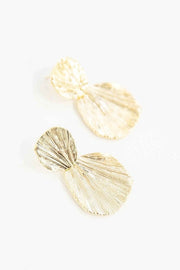 Lovoda Gold / OS Gold Shell Drop Earrings