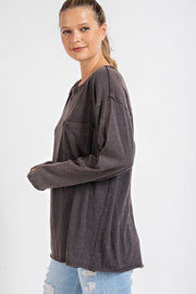 MINERAL WASHED ROUND NECKLINE LONG SLEEVES TOP