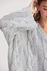 Trendsi HYFVE Cable Knit V-Neck Sweater