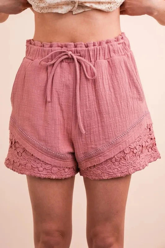 Trendsi MAUVE / M VERY J Lace Contrast Detail Woven Shorts