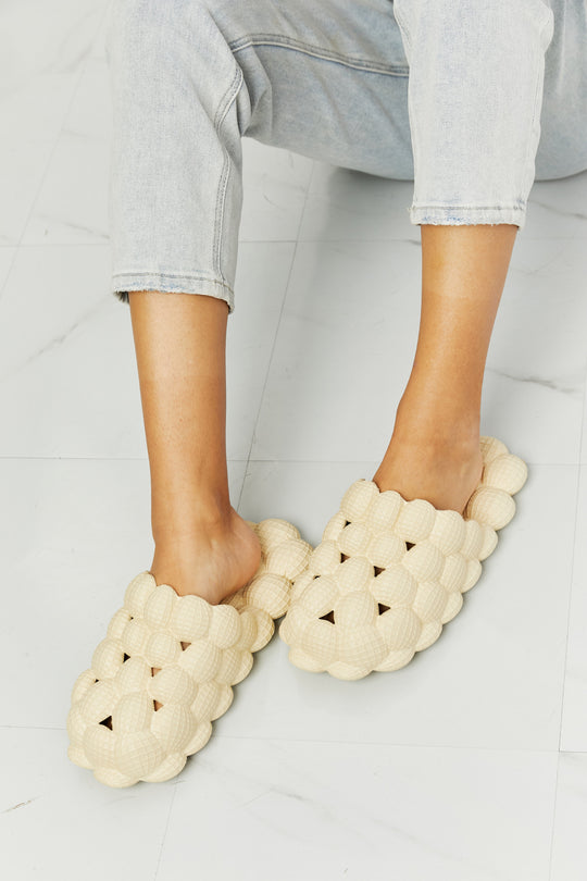 Trendsi NOOK JOI Laid Back Bubble Slides in Khaki