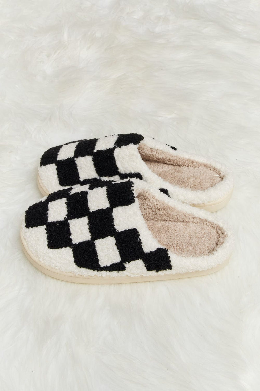 Trendsi Slippers Melody Checkered Print Plush Slide Slippers