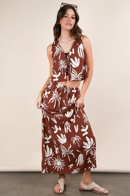 Trendsi VERY J Printed Front Tie Crop Resort Top